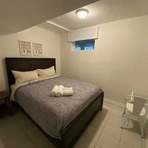 Homestay Yorkmills And Bayview !d Cozy & Stylish Private Bdr With Shared Bathroom Toronto