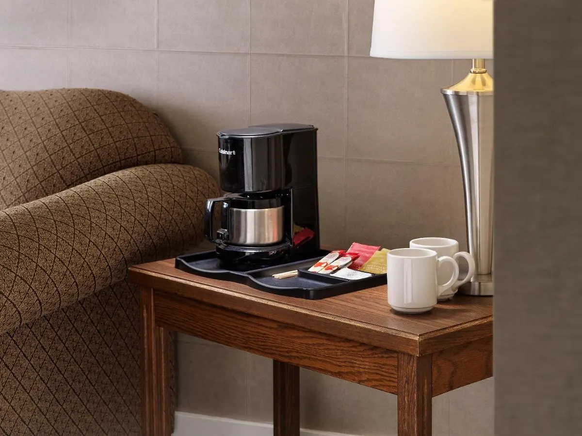 Huntingdon Hotel And Suites Victoria 3*,