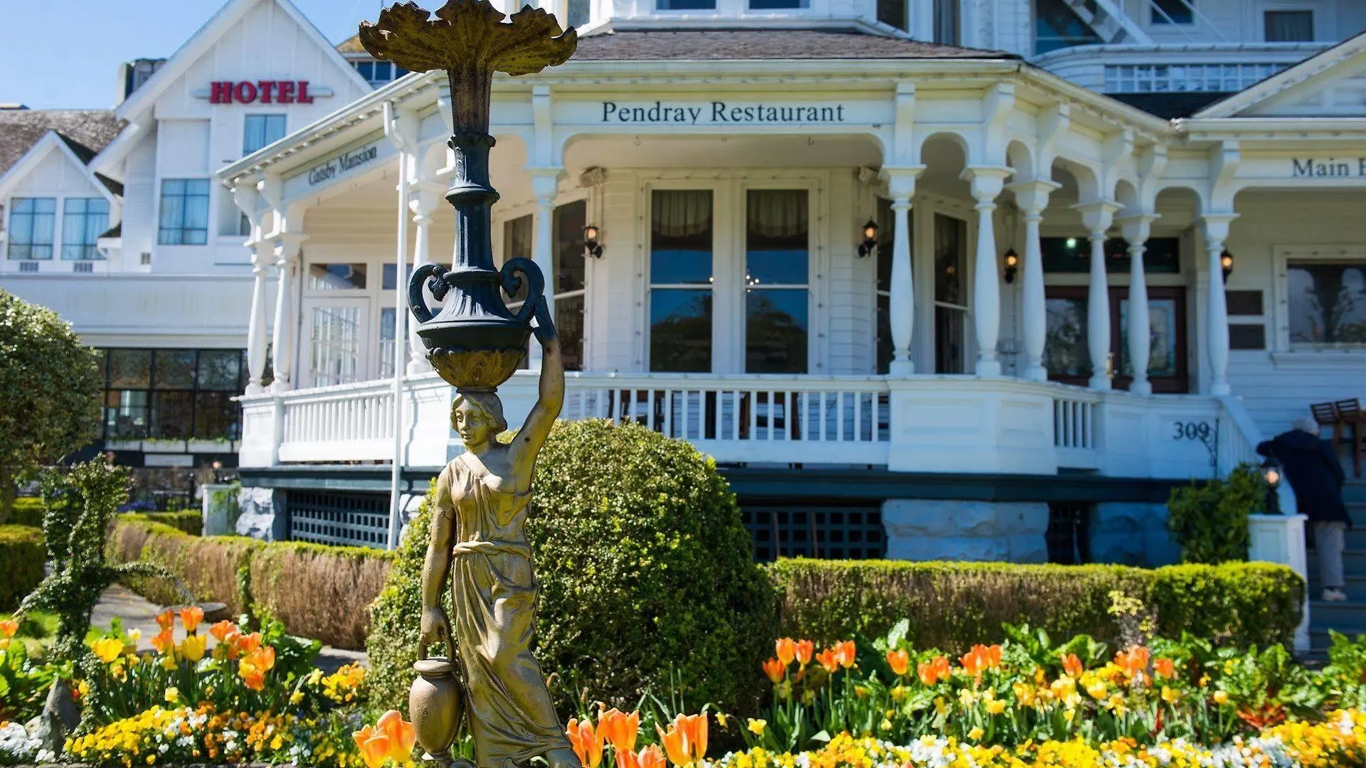 Huntingdon Hotel And Suites Victoria